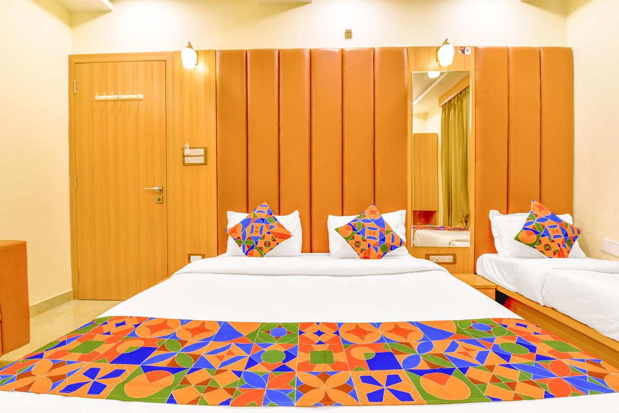 Hotel Fabexpress Mewar Shine Udaipur Exterior foto